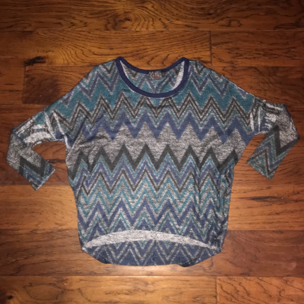 Chevron print sweater💙